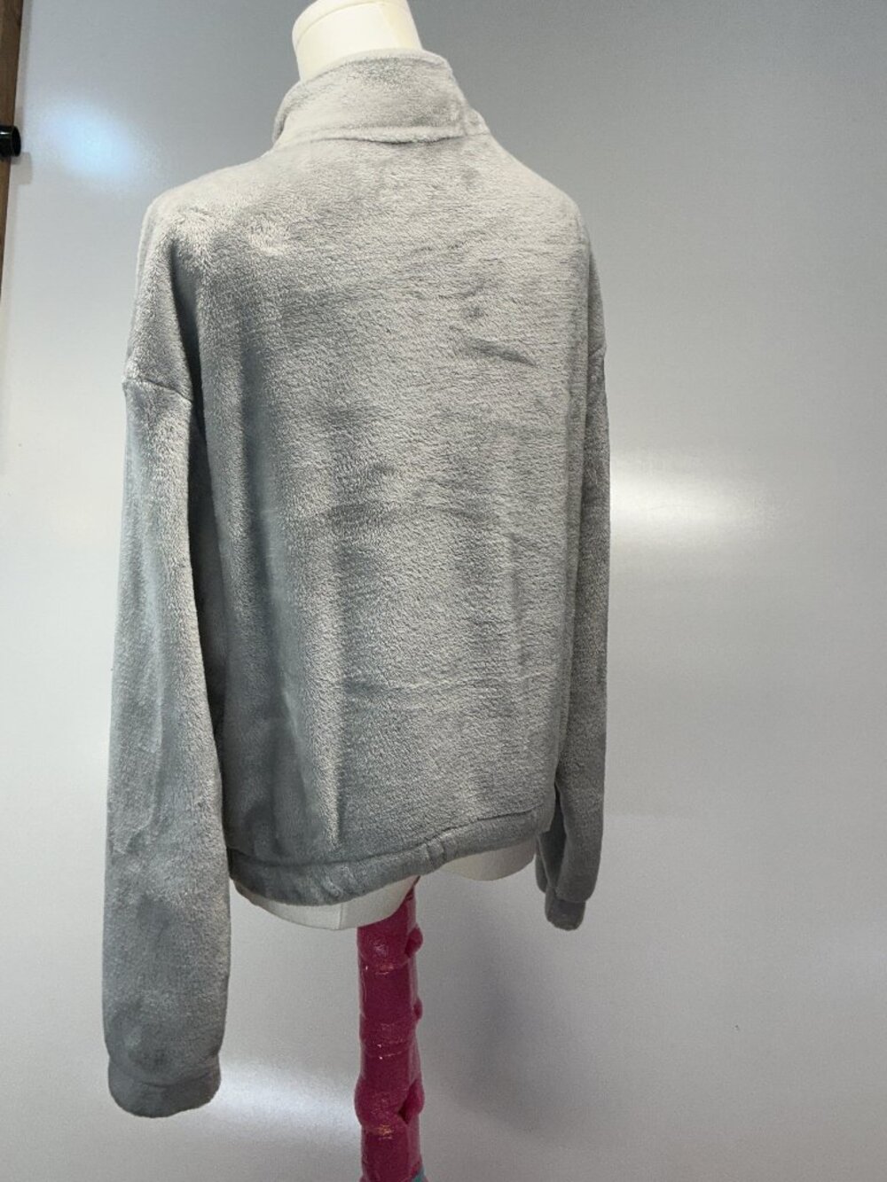 Disney XS Gray Pooh Quarter Zip Plush Fleece Mock Neck Top Pullover Sweatshirt - Picture 7 of 14